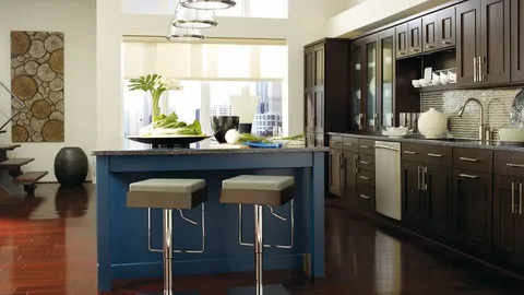 Metal Finishes: Choosing the Right Finish for Your Kitchen Hardware
